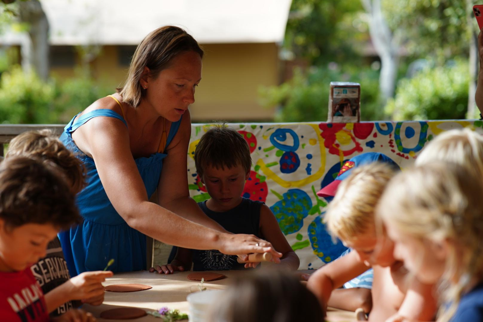 О НАС. Семейные лагеря в Европе с Ниной Янечковой и Ириной Зиновьевой