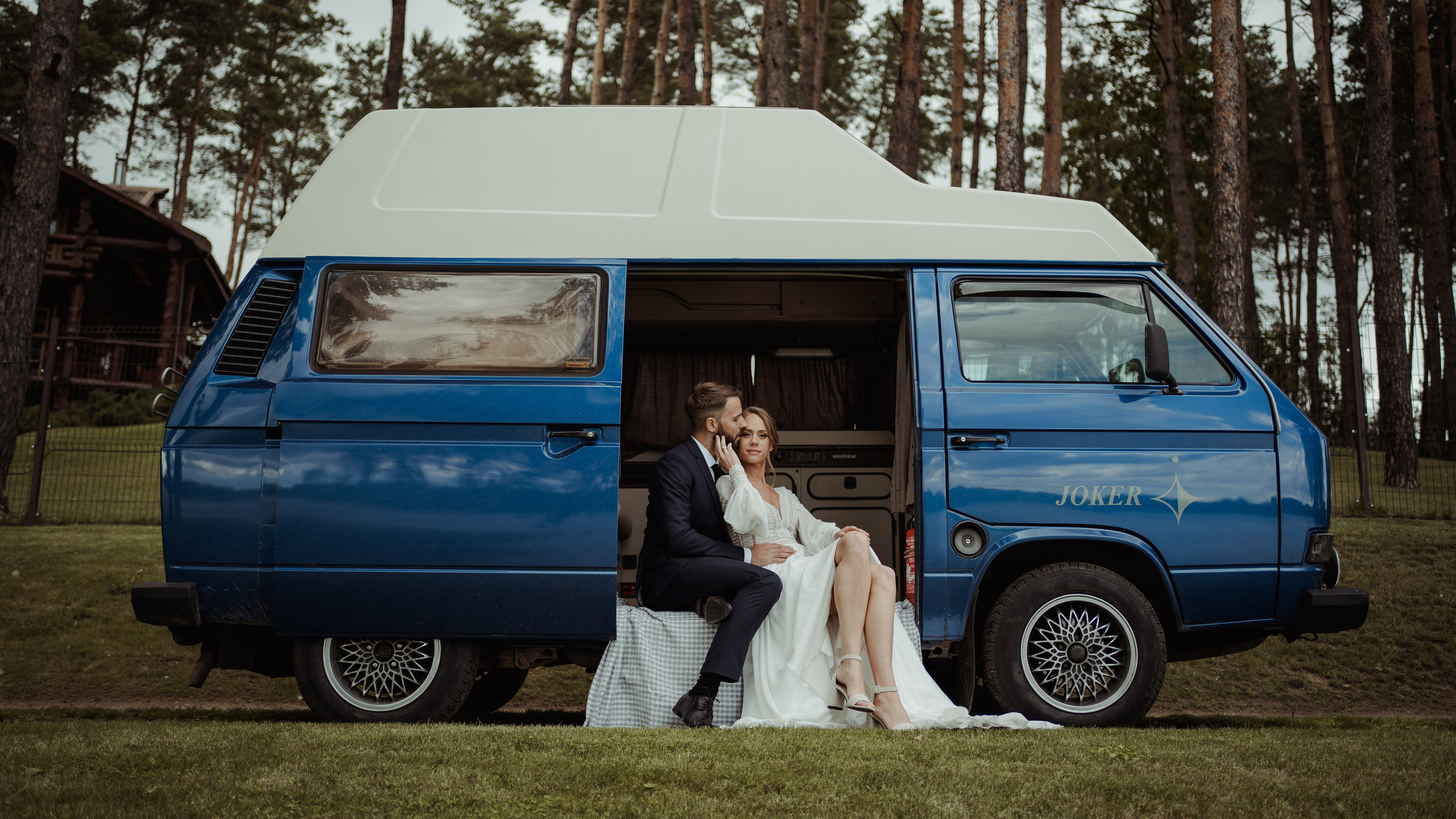 Photography. Authentic Wedding Videography