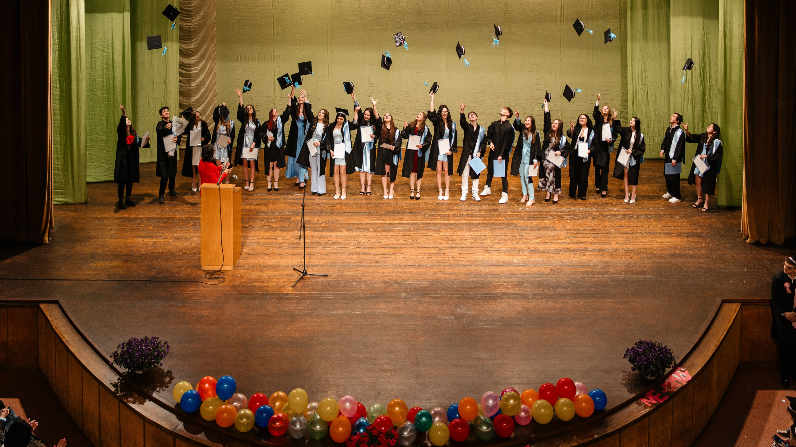 Albume pentru elevi. Fotograf & Videograf de Eveniment din Iași Ph.Vladimir