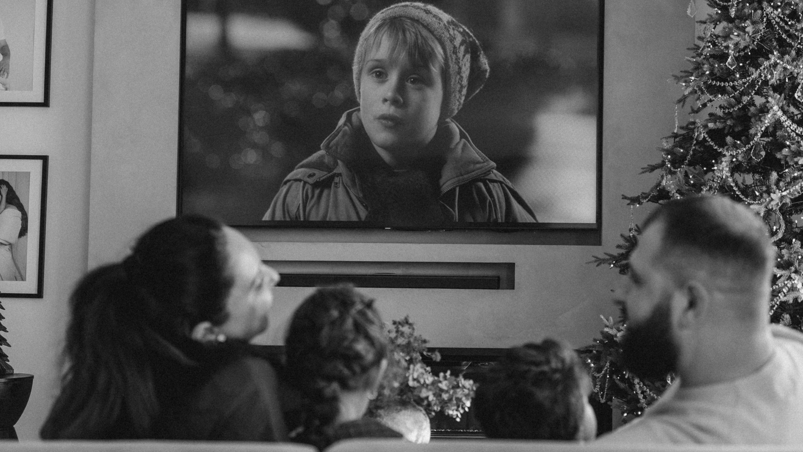 The Christmas Edit. Lucy Kirakos — Family Photographer in Los Angeles