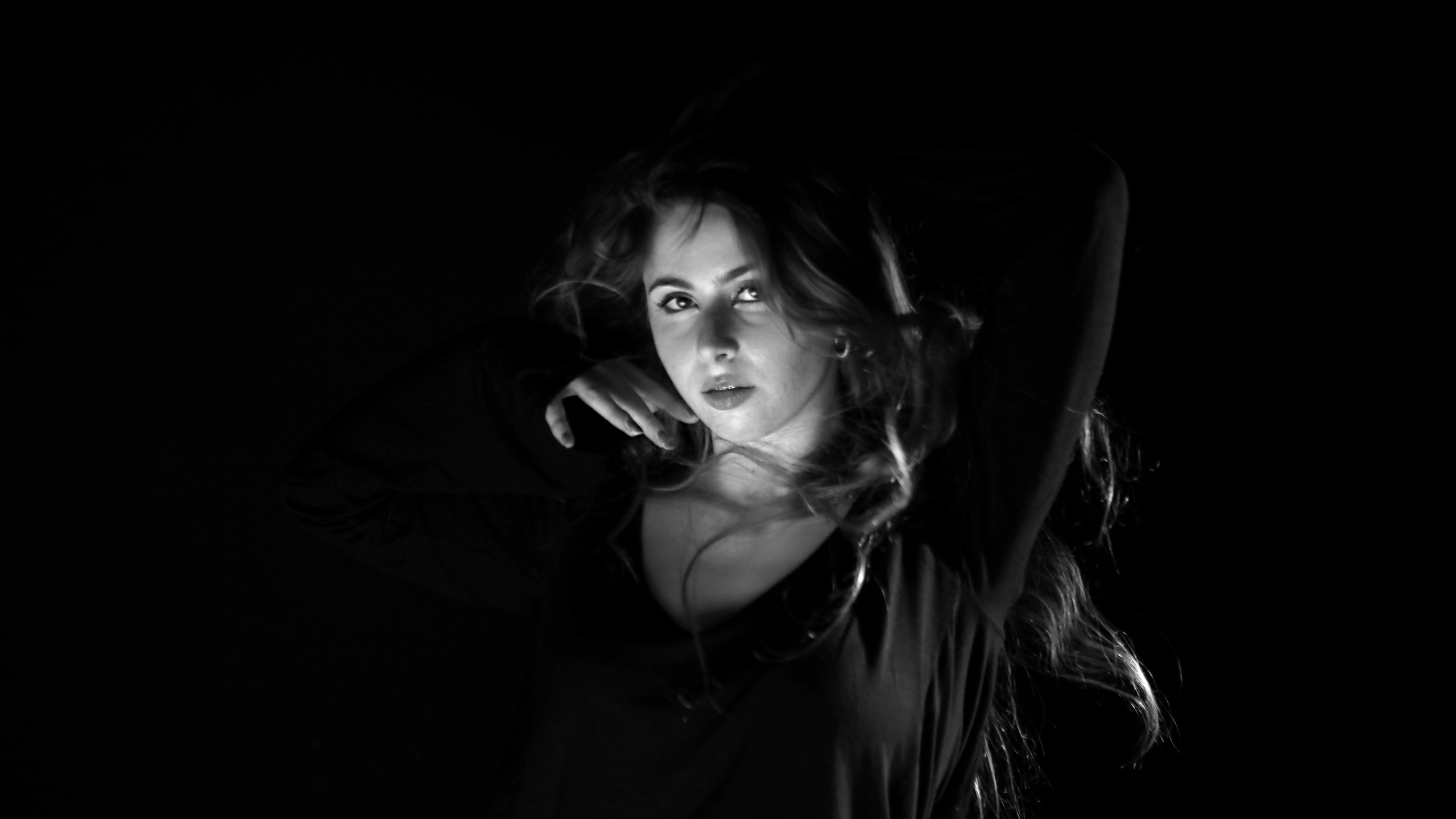 Contact. Photographer Iona