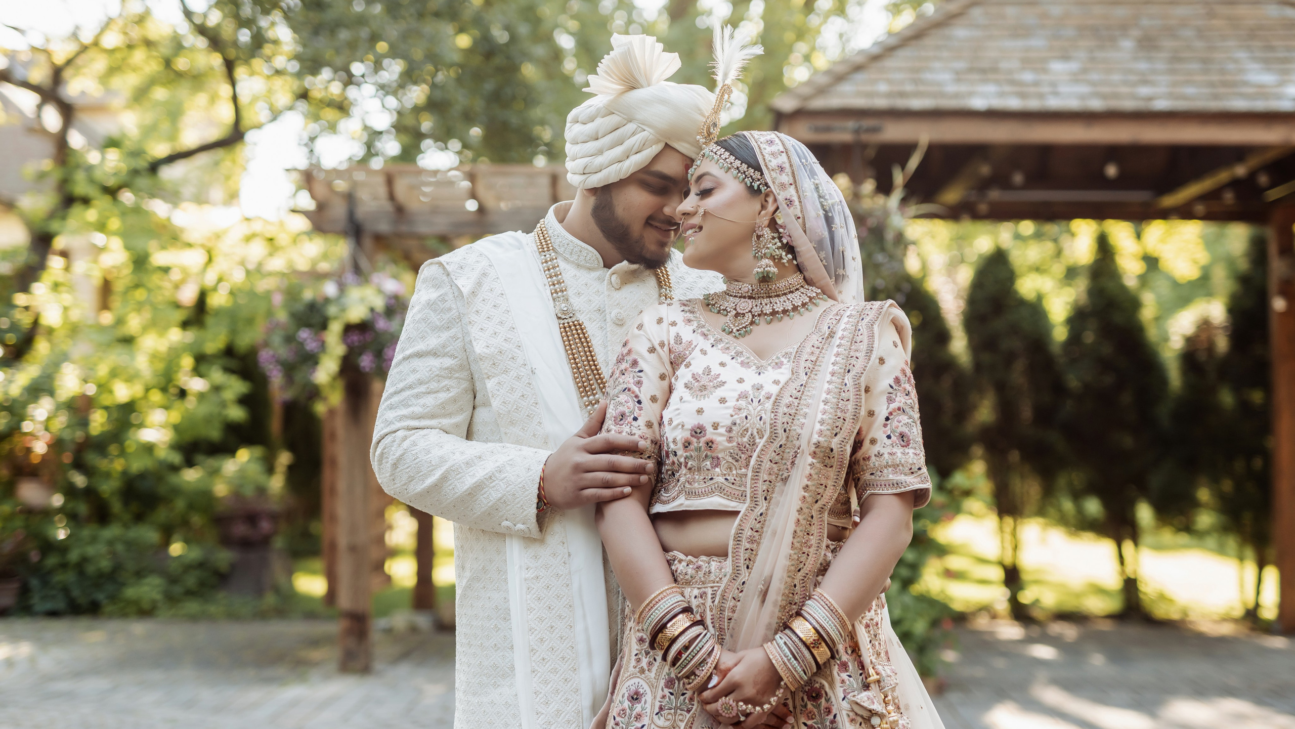 Darshil & Shailja. Wedding Photographer & Cinematographer studios