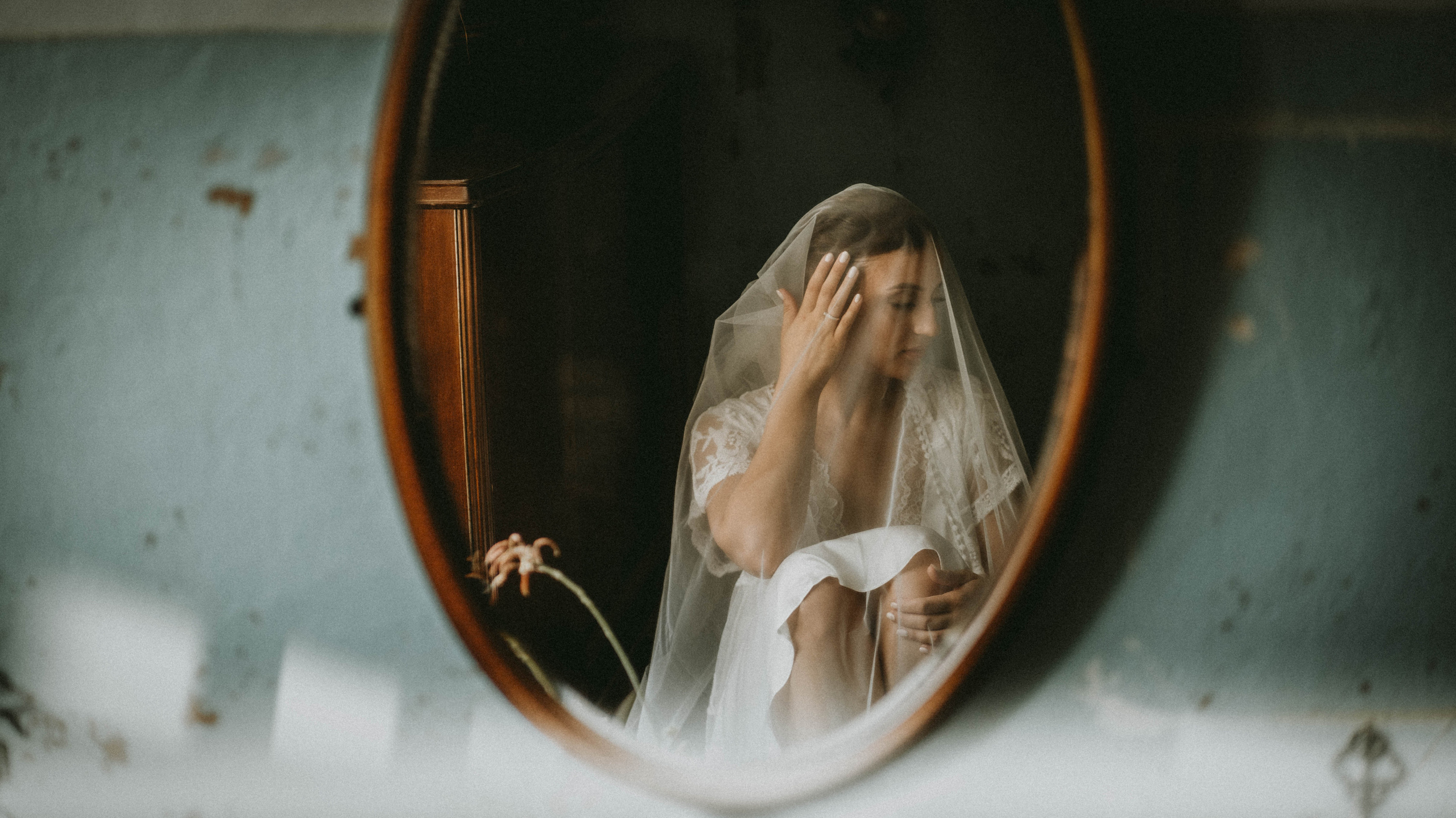 Photography. Authentic Wedding Videography