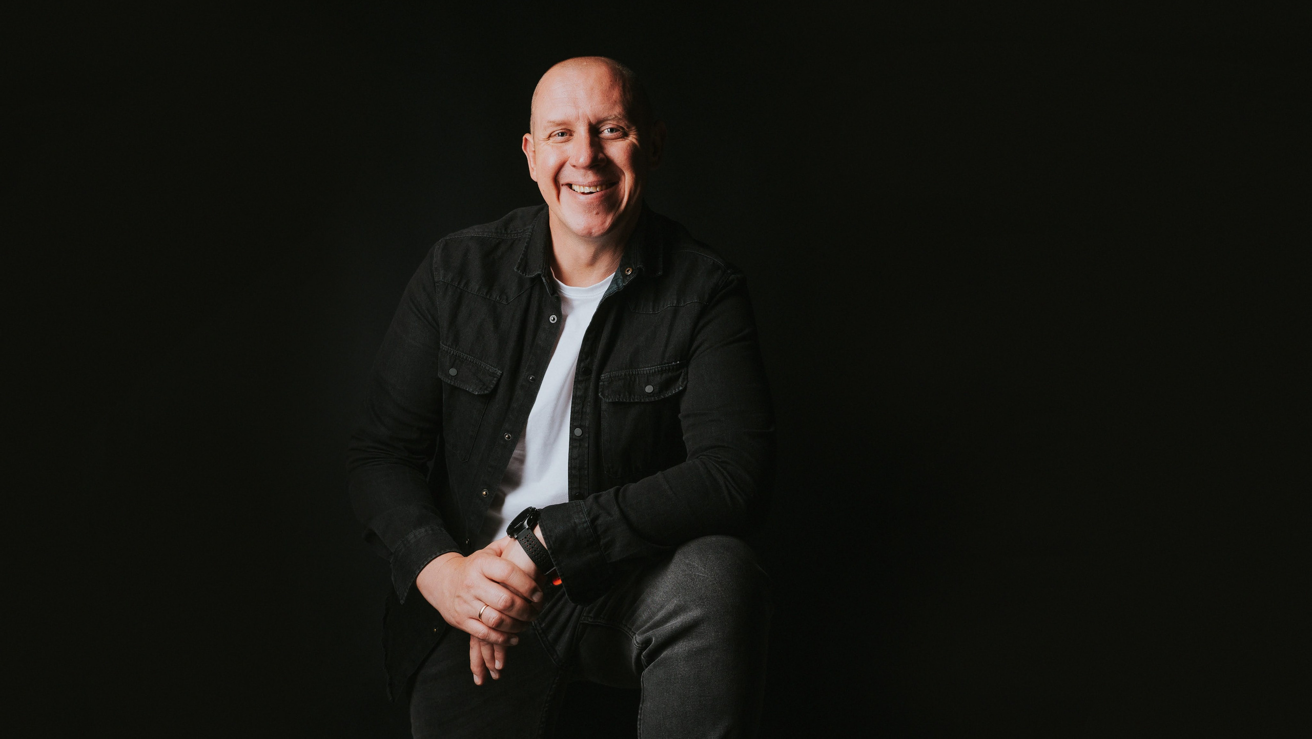 Filmēšanas kursi, gan klātienes, gan online. Video shooting and creating with phone, iPhone Video School