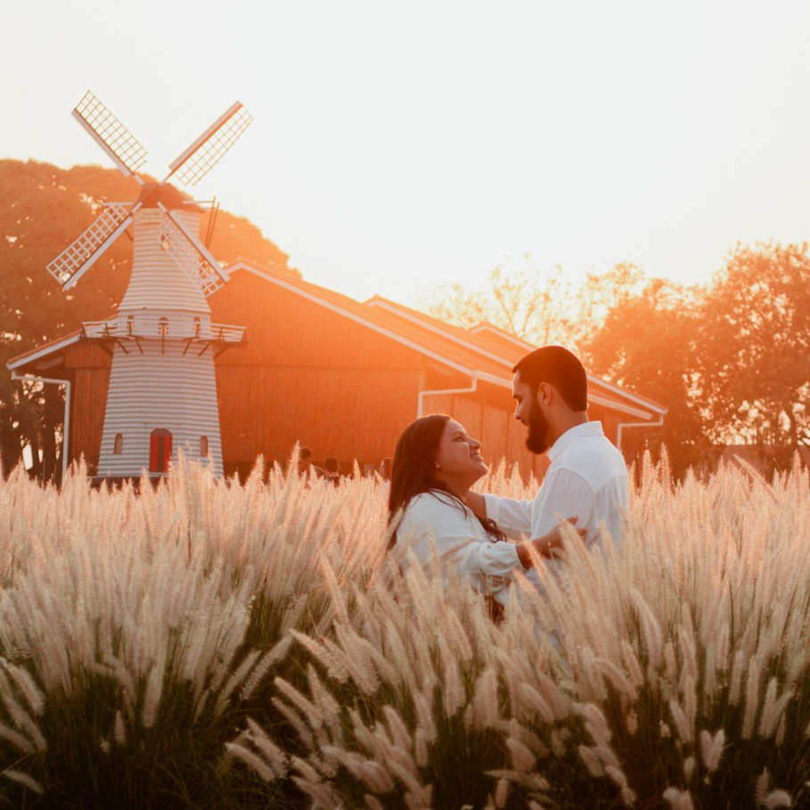 Pedido de Casamento e Pré-Wedding em Holambra | Joyce Maria Fotografia. Joyce Maria Fotografia | Fotógrafa em Holambra