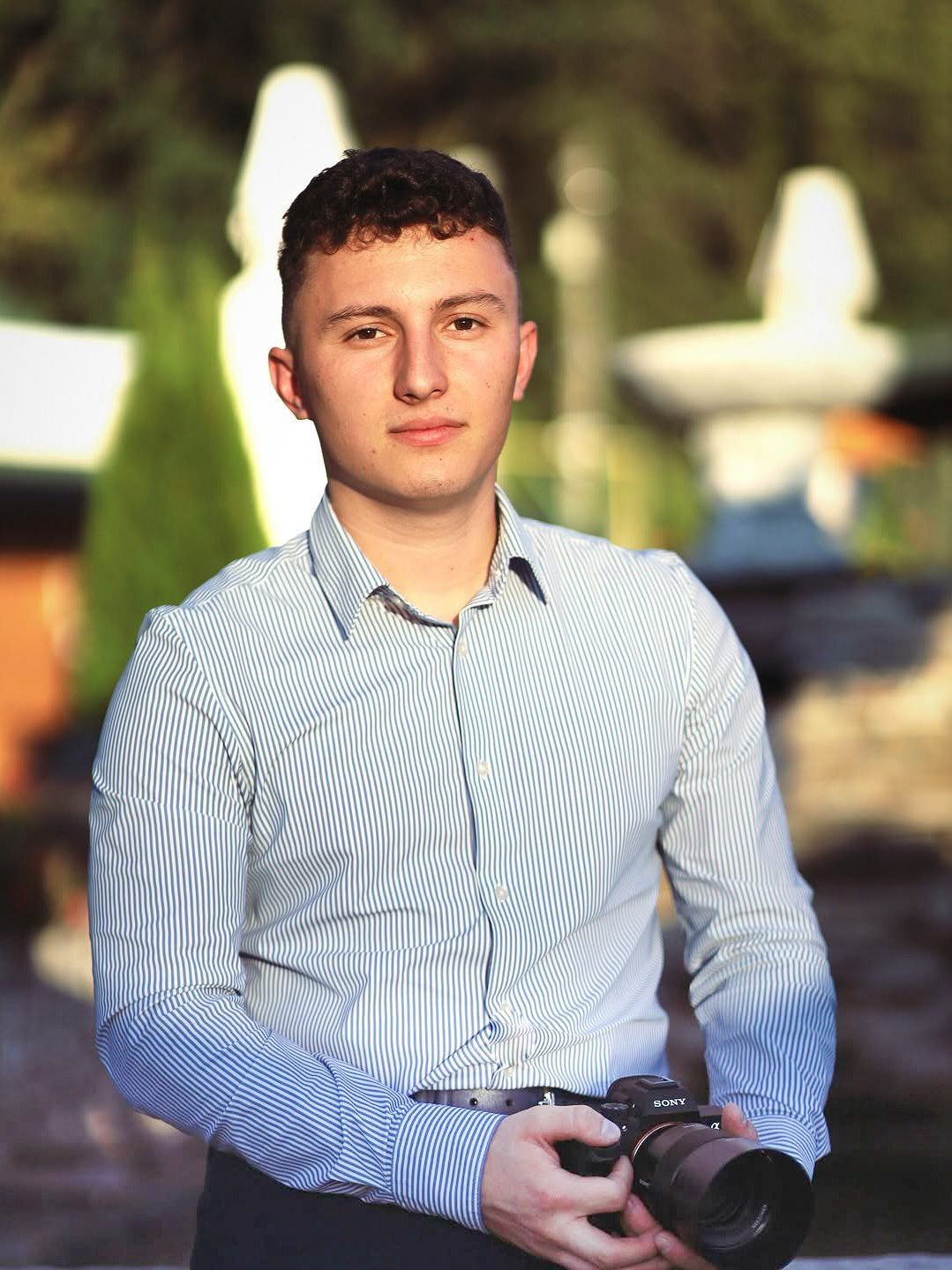 Despre mine. Servicii foto video profesionale pentru evenimentul tău