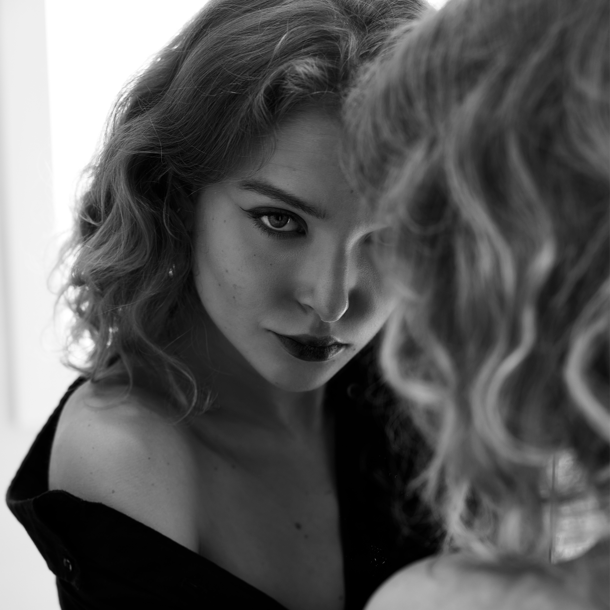 Contact. @atpho.to portrait photographer in Tallinn, Estonia