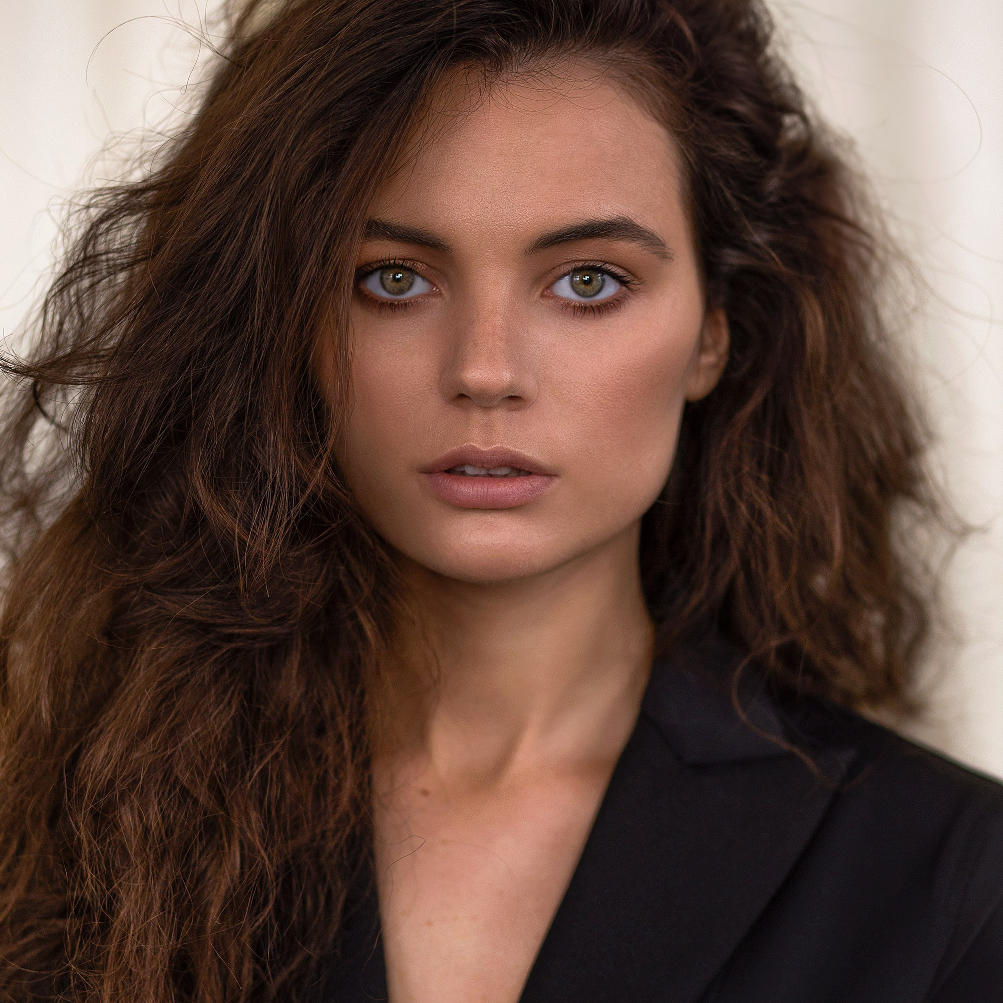 Master the Art of Photo Retouching: Explore Our Photo Retoucher Blog. AI Photo Retoucher and Image Restorer Zhanna Ognivo