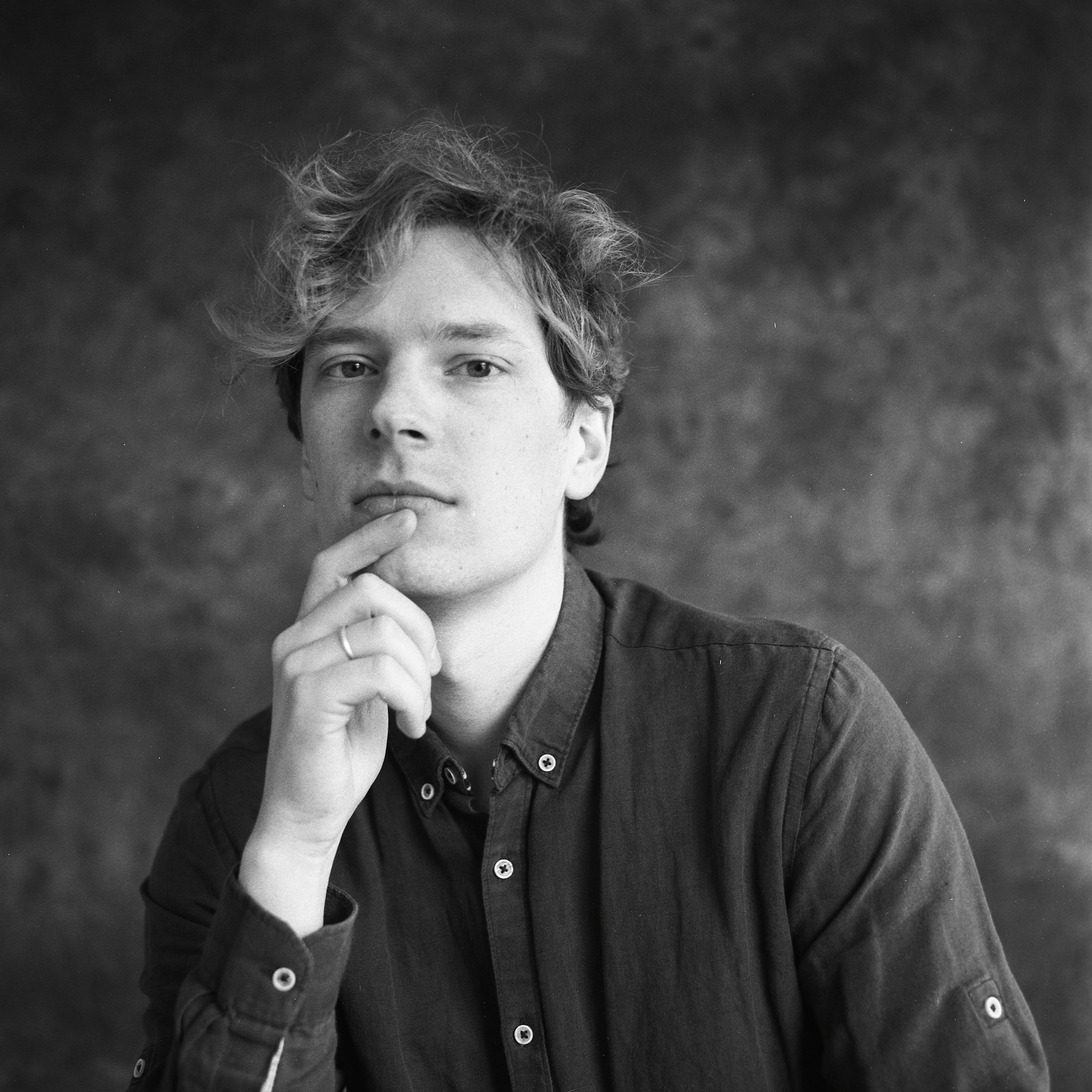 Роман. Полина Сойреф, портретный и документальный фотограф