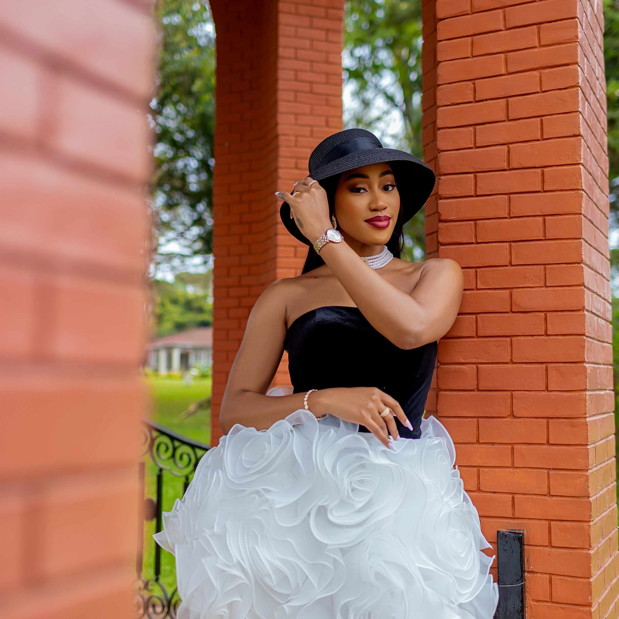 studio portraits , outdoor, photoshoots, fashion, 