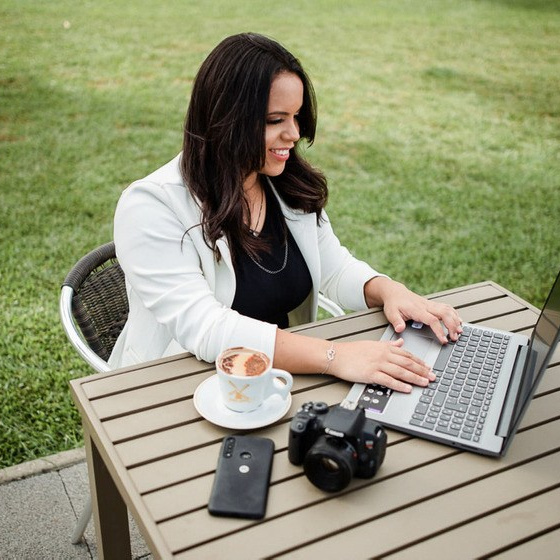 Fale Comigo | Joyce, fotógrafa em Holambra. Joyce Maria Fotografia | Fotógrafa em Holambra