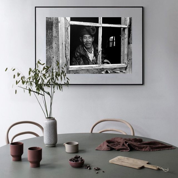 Print store / Rollei Vintage 132 FB warmton matt. Misha Maslennikov. Documentary photography. Odessa