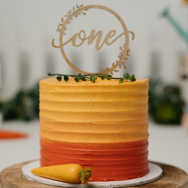 Cake smash session. Newborn and family photographer. Hills District. Sydney