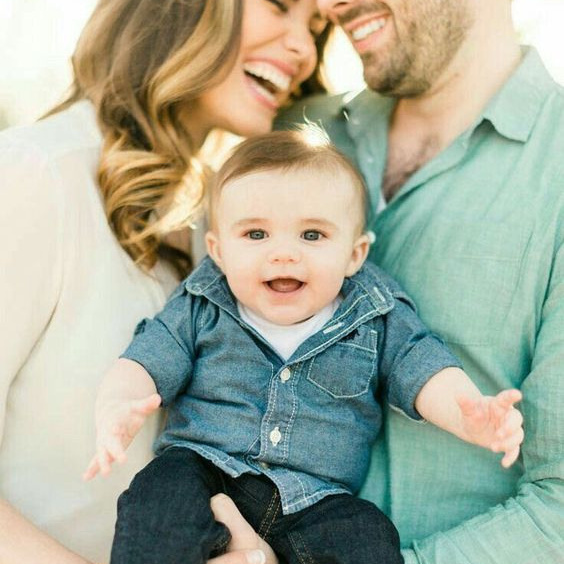 Полуничний фотопікнік 2021. Сімейний фотограф Київ Наталія Шкаврон