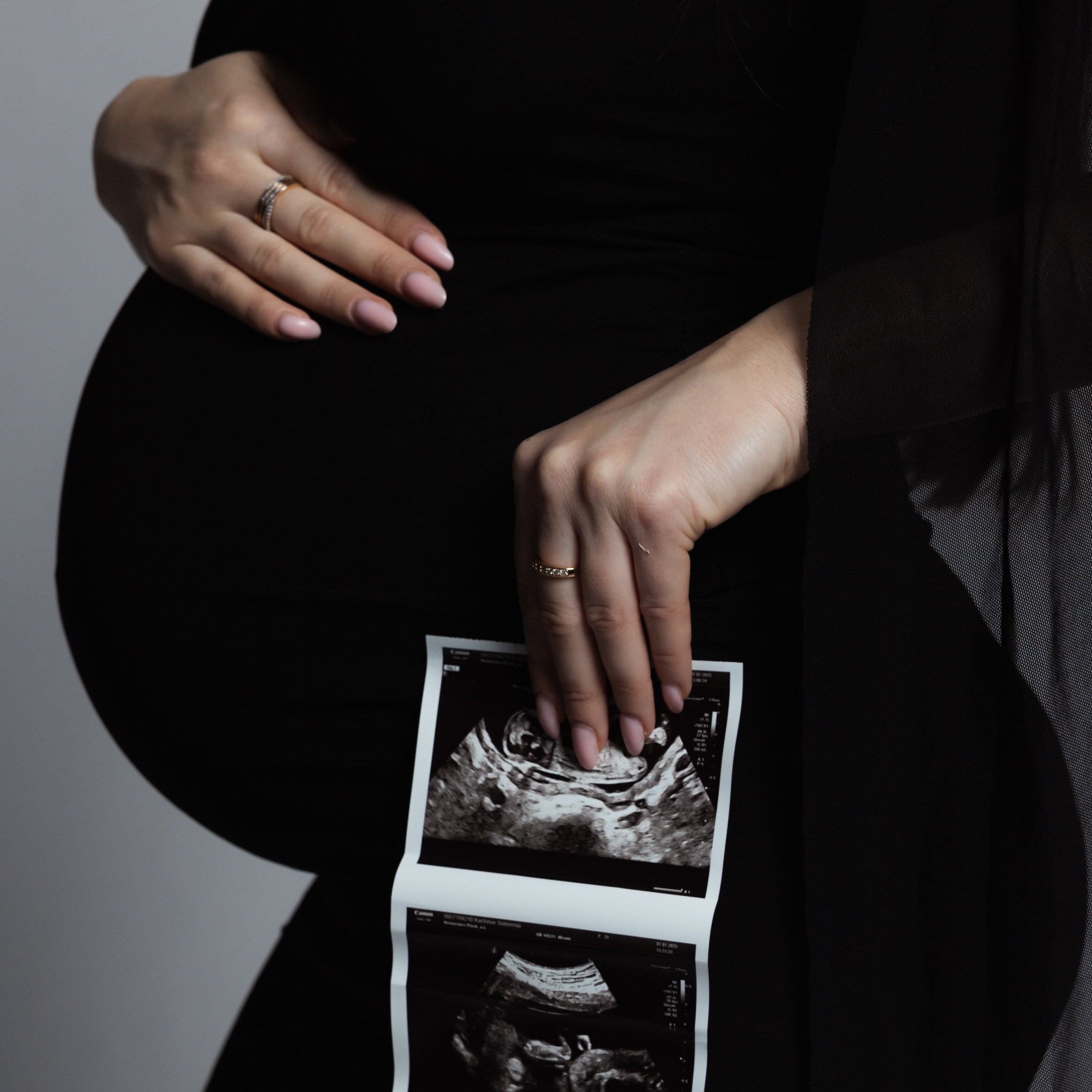 Těhotenství a novorozenci (1). Rodinná, těhotenská, newborn a lifestyle fotografka v Písku Oxana Telupilova