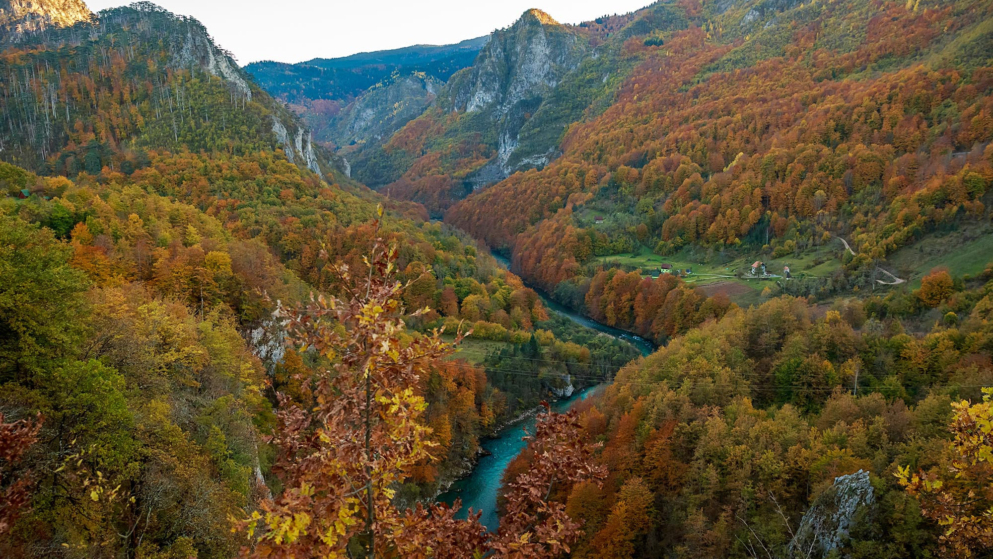 TOP 20 utrolige steder du må besøke i Montenegro