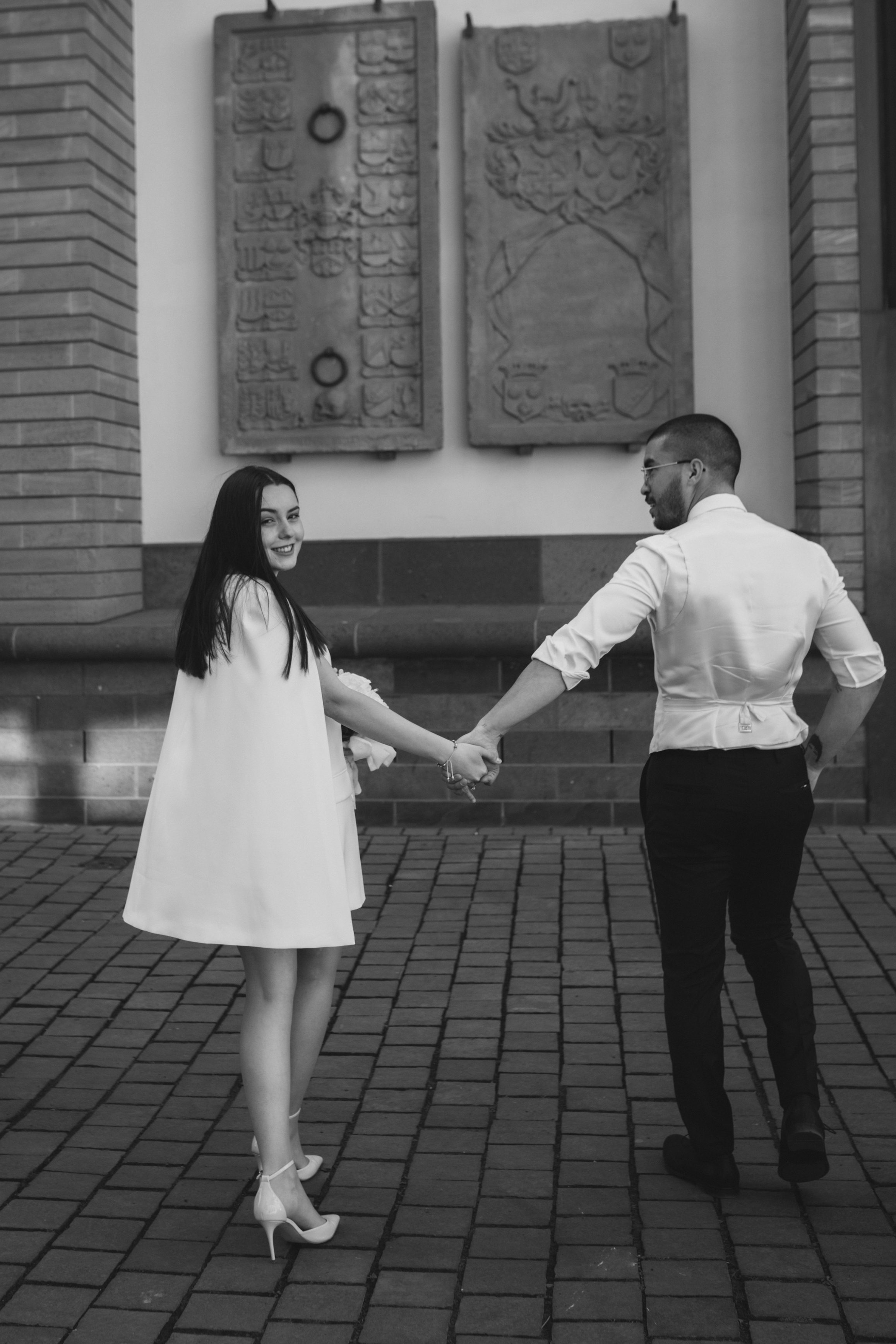 Hochzeitsfotograf Frankfurt am Main – natürliche emotionale Hochzeitsreportage im Frankfurter Römer.