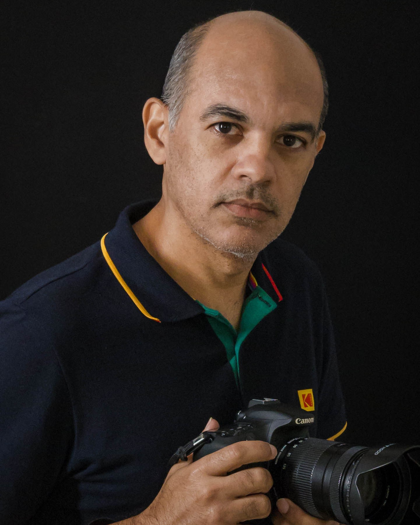 Marcus Monteiro Fotografia Especialista em&nbsp;registrar histórias reais, com foco em&nbsp;Ensaios de&nbsp;Família, Casamentos e&nbsp;Retratos Corporativos.&nbsp;