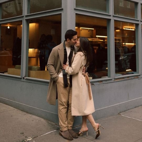 What to Wear for a Couple Photoshoot in Paris: Autumn Edition đ. Photographer in Paris Yulia Shkadina | Couples, engagement, pre-wedding, individual photo-shoots in Paris at the best locations