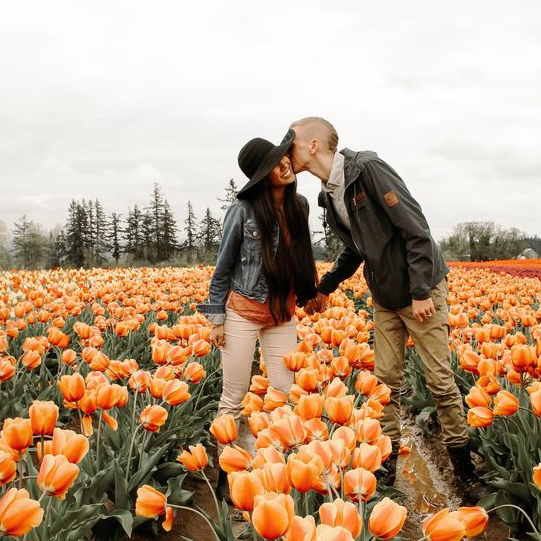 Загальні рекомендації по одягу для фотосесії в тюльпанах. Сімейний фотограф Київ Наталія Шкаврон