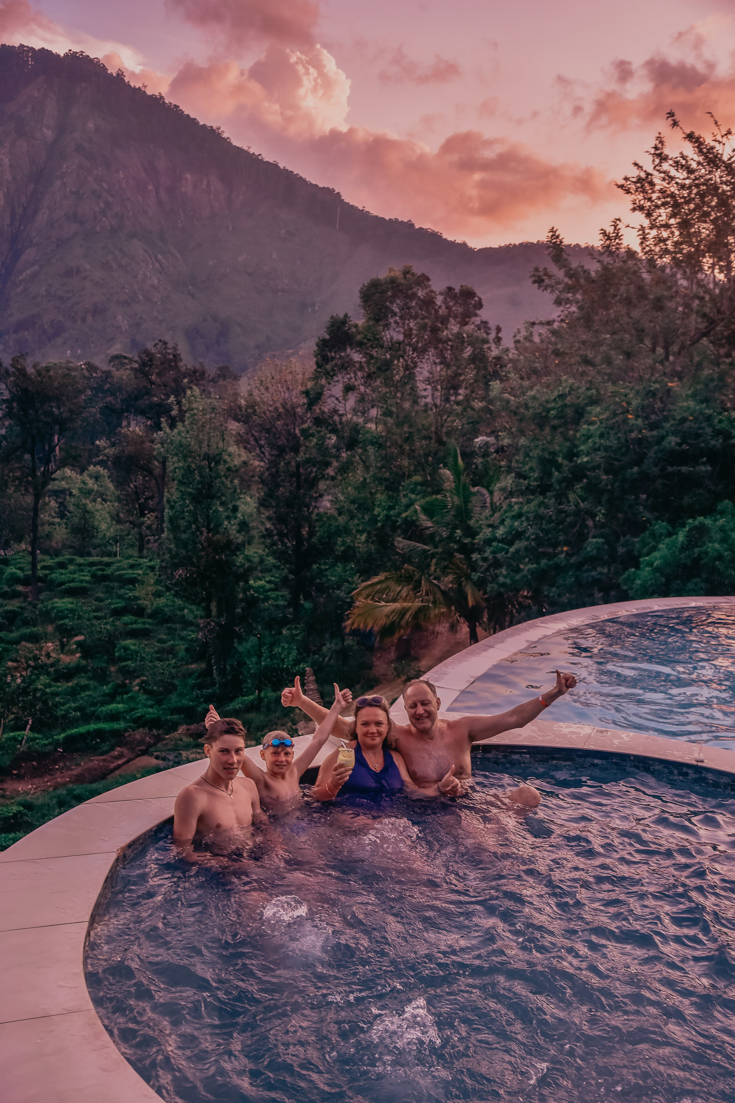 Sri Lanka Tour Packages – Private & Group Tours | Moshch DM. Moshch Destination Management pvt ltd. Photo-tours / excursions/ luxury private tours in Sri Lanka