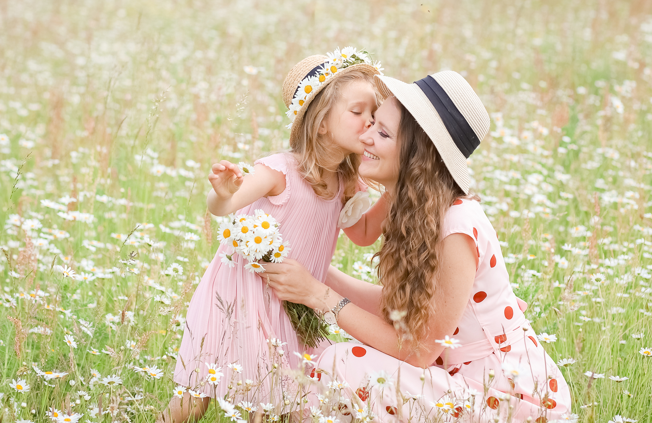 Family & children’s photographer in Herts & West London Iryna Blair