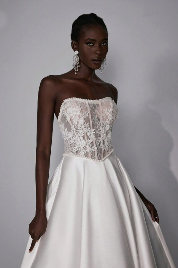 Dress for rent. Main