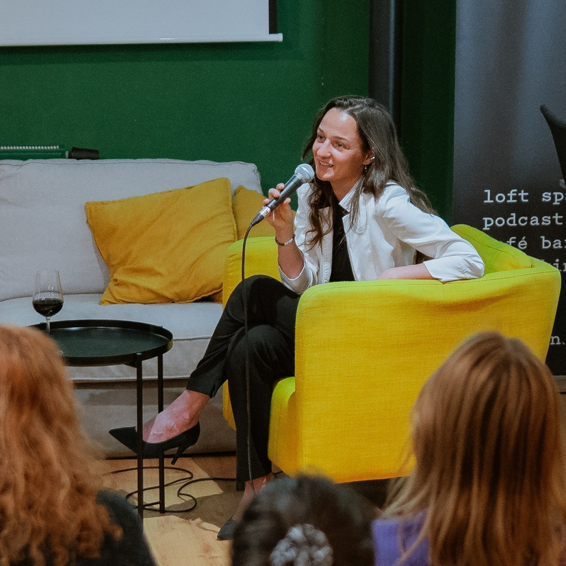 Dana Lišková — Empatická fotografka | Introspektivní umělkyně | Neurodivergentní koučka| Zakladatelka Artepy.cz