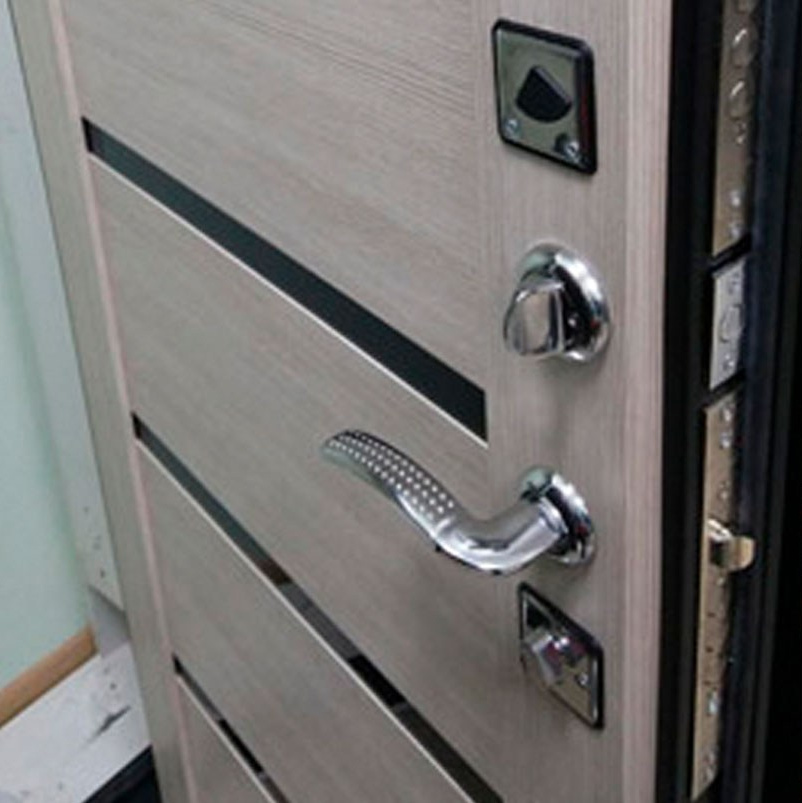 Дверь входная металлическая, Гарда муар Лиственница Мокко с внешним атмосферостойким покрытием.