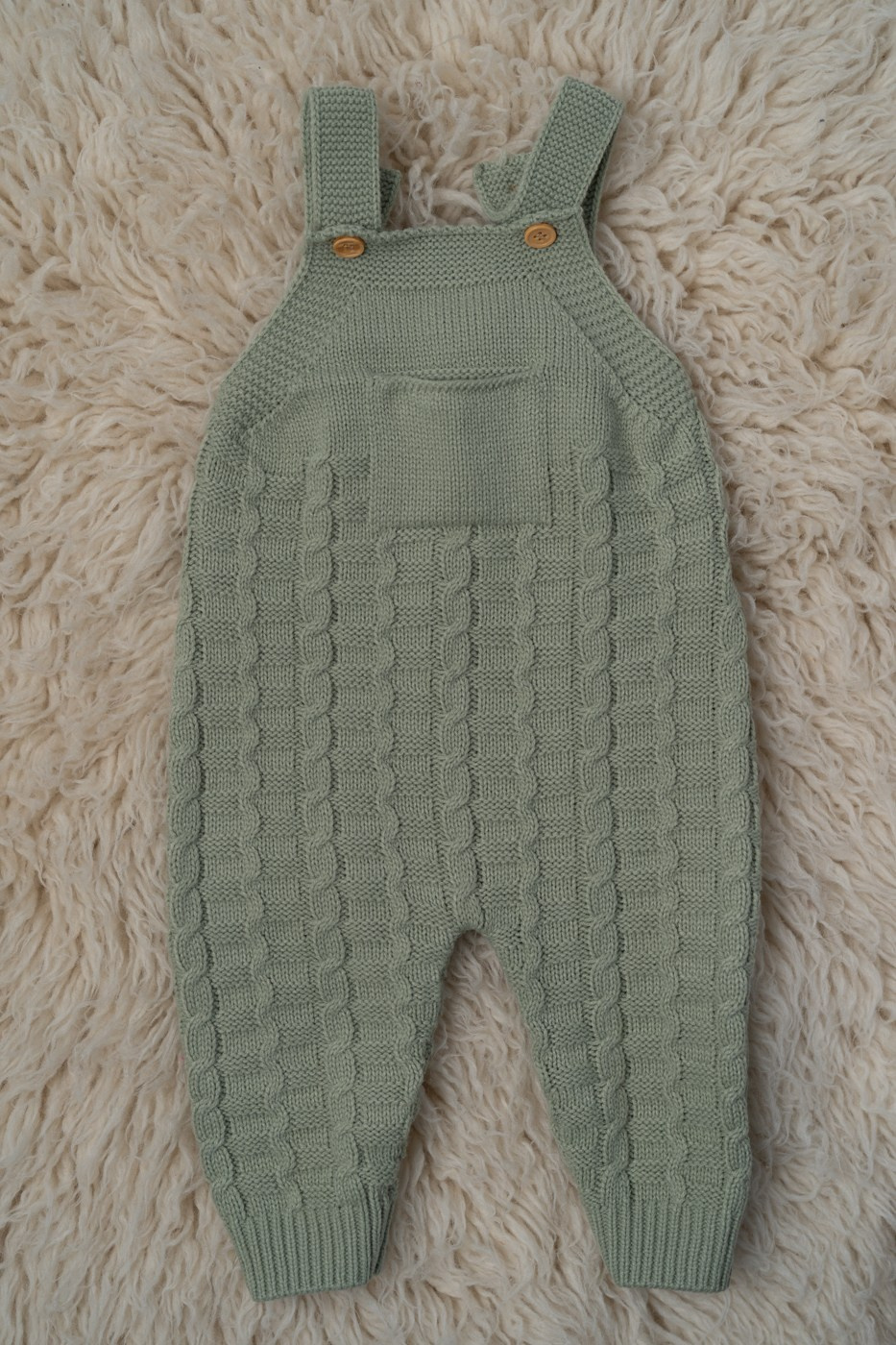 Cake smash outfits for boys. Newborn and family photographer. Hills District. Sydney
