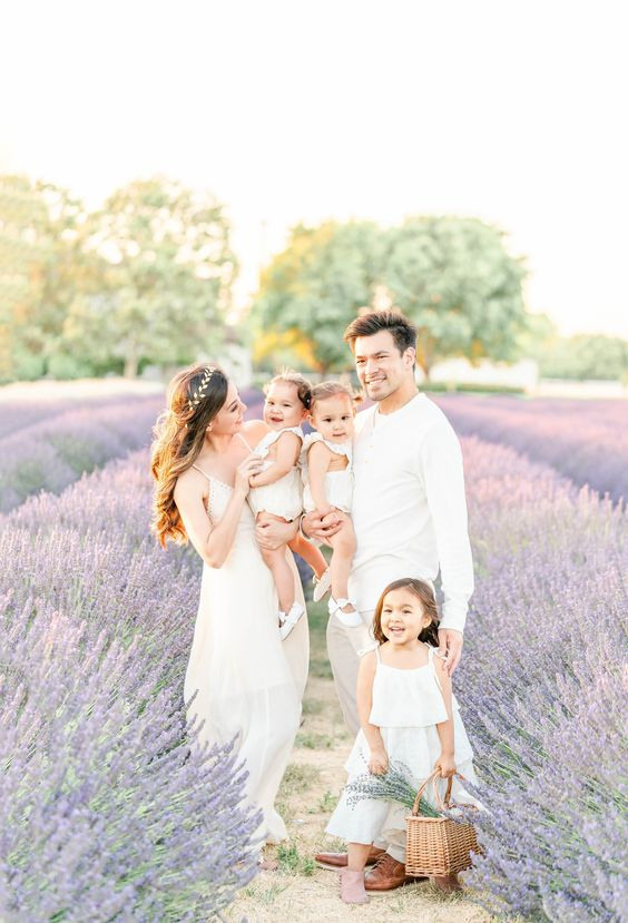 Фотопроєкт Лавандові історії в Городку