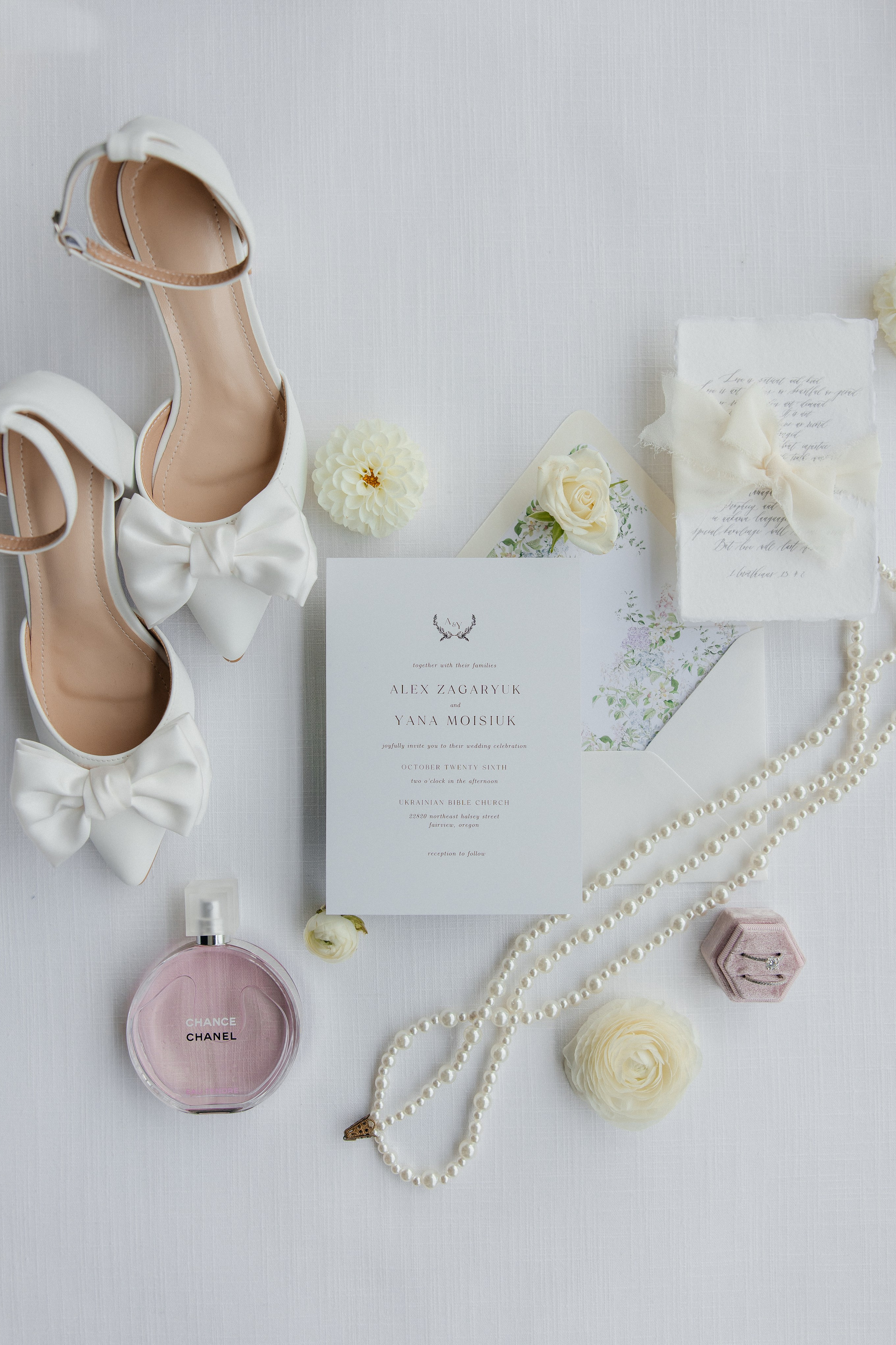 Wedding Photographer Ksenia Kalytych |Vancouver, WA | available for travel |