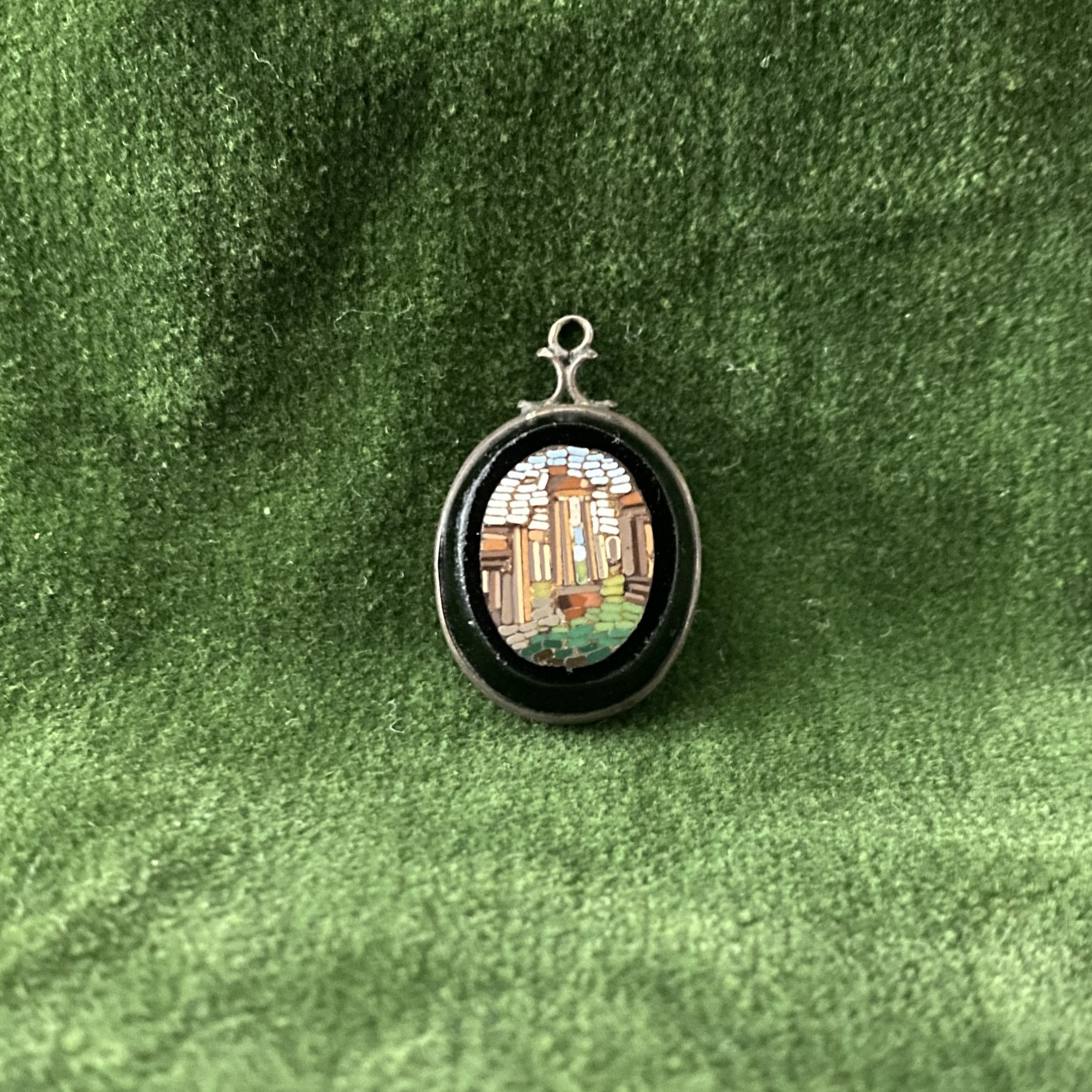 Vintage Jewelry Spain France. Современнные и актикварные украшения в Барселоне, Москве и Санкт-Петербурге