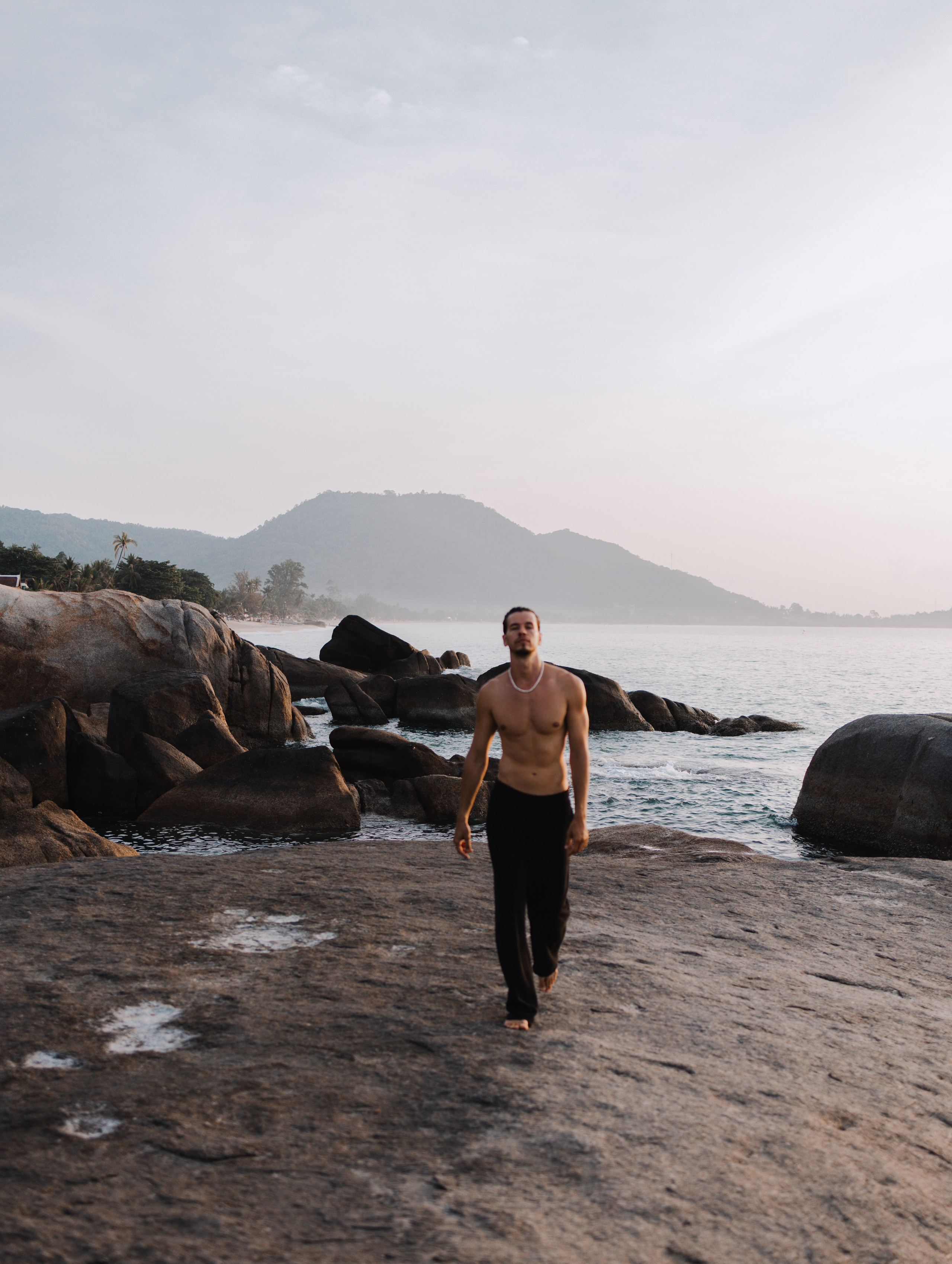 LOCATIONS. Photographer on Koh Samui Elena