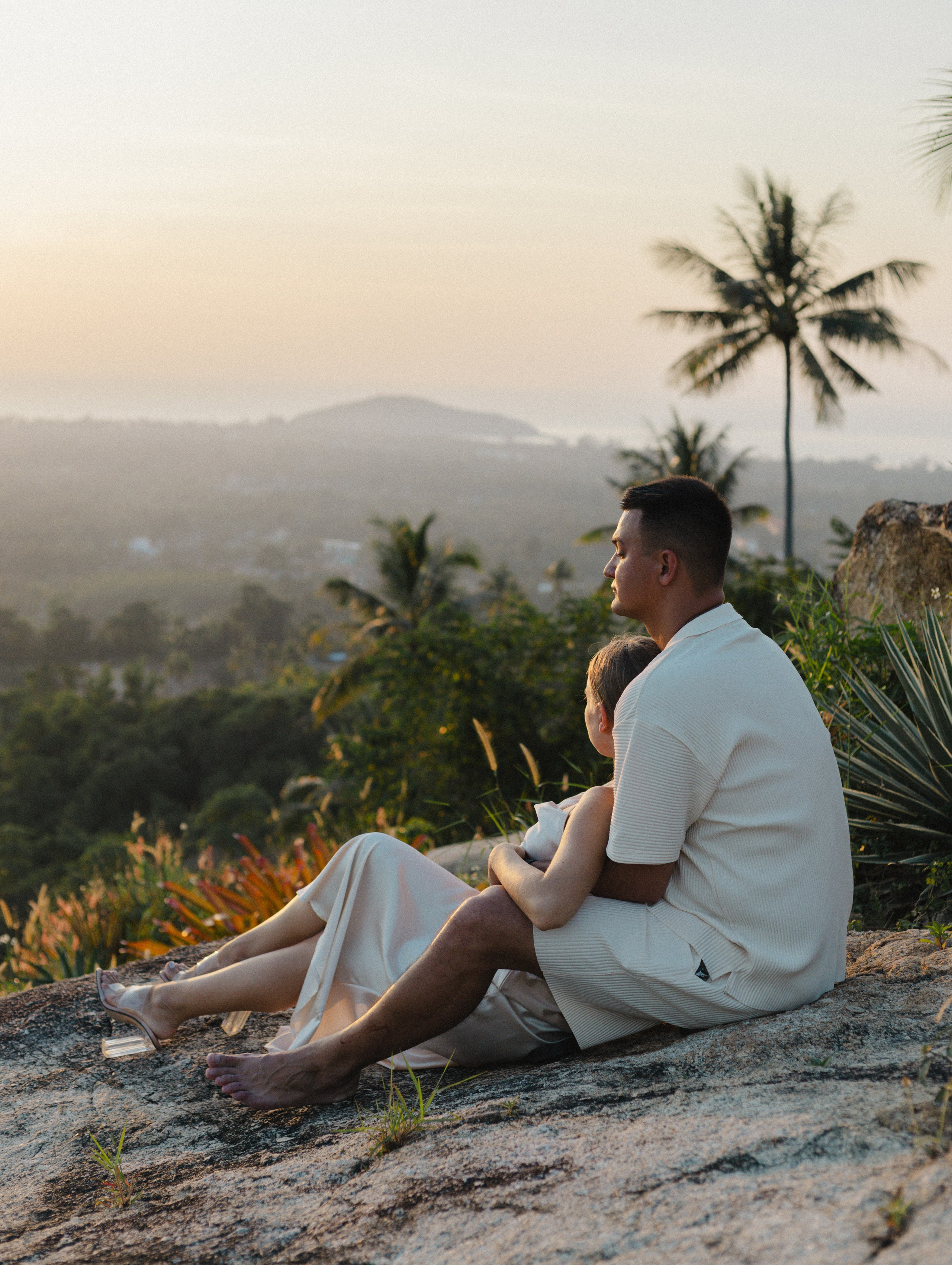 LOCATIONS. Photographer on Koh Samui Elena