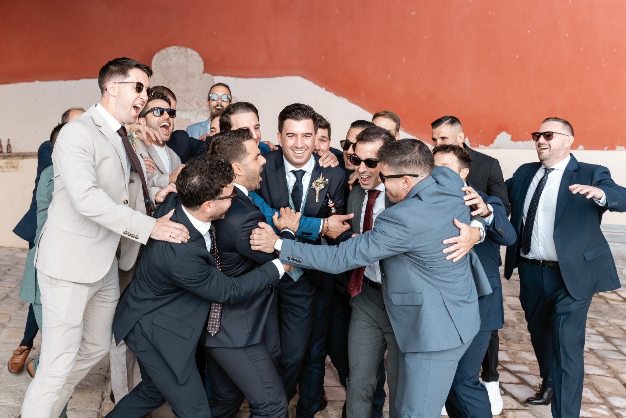 Boda de Antonio y Miriam en Cova Romero, Elche | Ramoné Fotografía