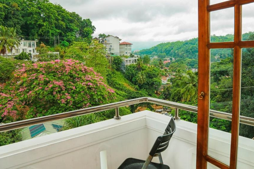 Oak Ray Serene Garden Hotel