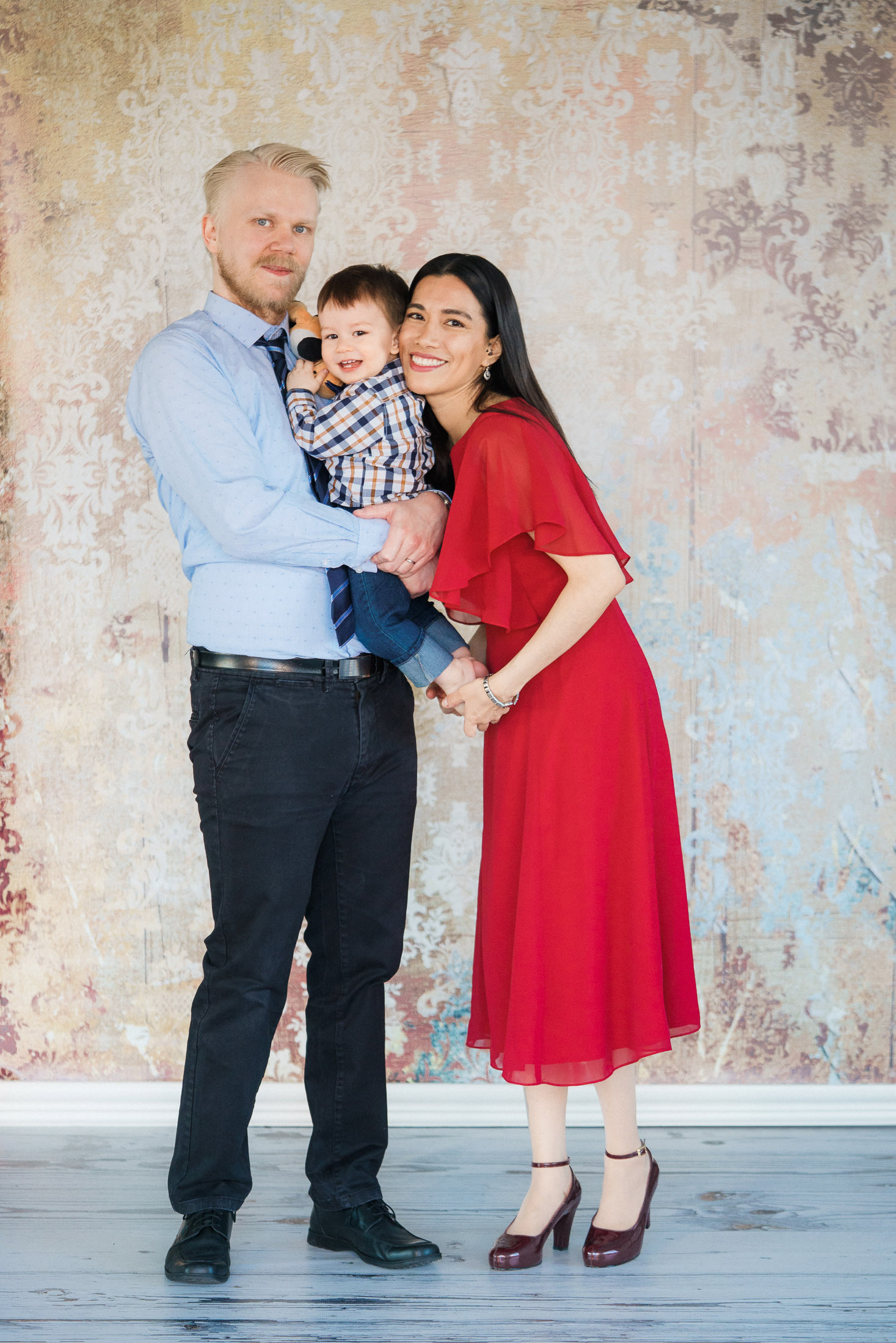 Cake smash 1-vuotiskuvaus Helsingissä