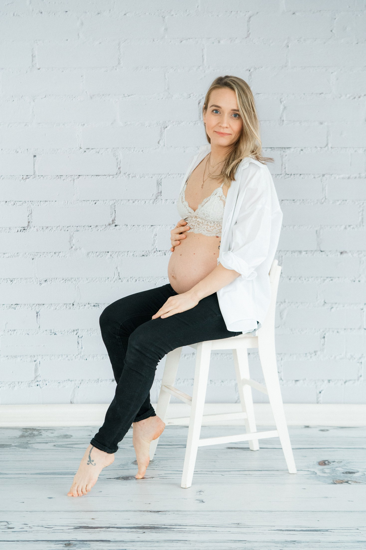 6 tärkeää vaatetta, joita on voi hyödyntää raskausajan kuvauksessa