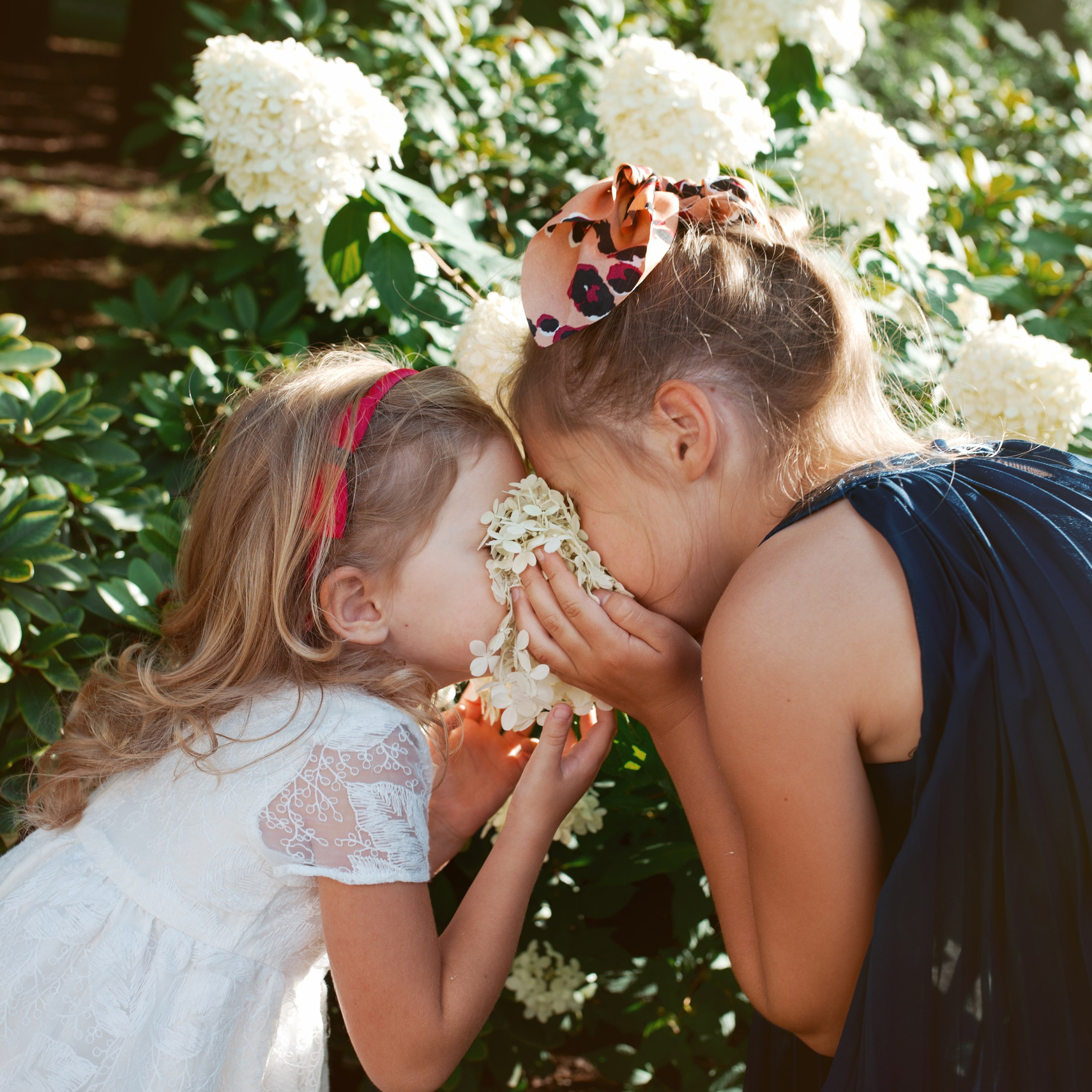Vestuvių, krikštynų, nėštumo, laukimo, šeimos, vaikų, porų fotosesija fotografavimas. Šeimos fotografas Vilnius Trakai kaina fotografė personal.lt photogrpahy kainos šeima, vaikai profesionali natūrali meninė reportažinė klasikinė fotosesija gamtoje namuose