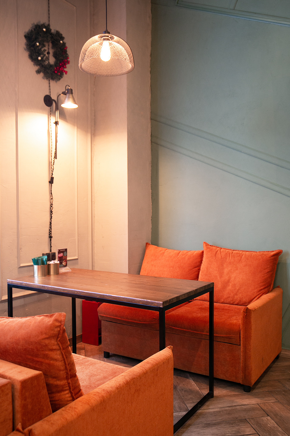 Разработка дизайна кальянной  —  «Endorphin Lounge»