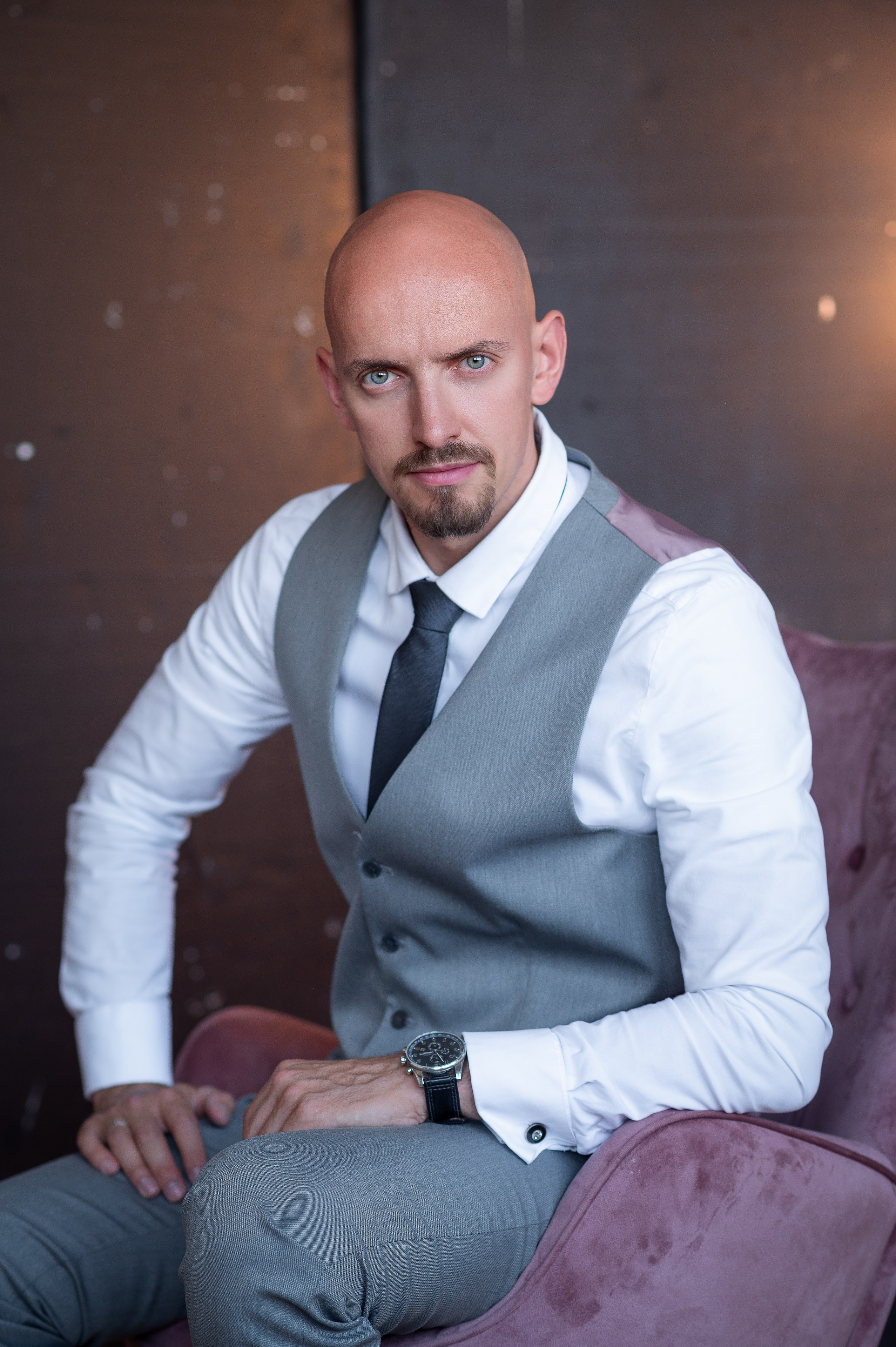 Kontakte. Timur Cherepanov |Portrait- und Businessfotograf in München