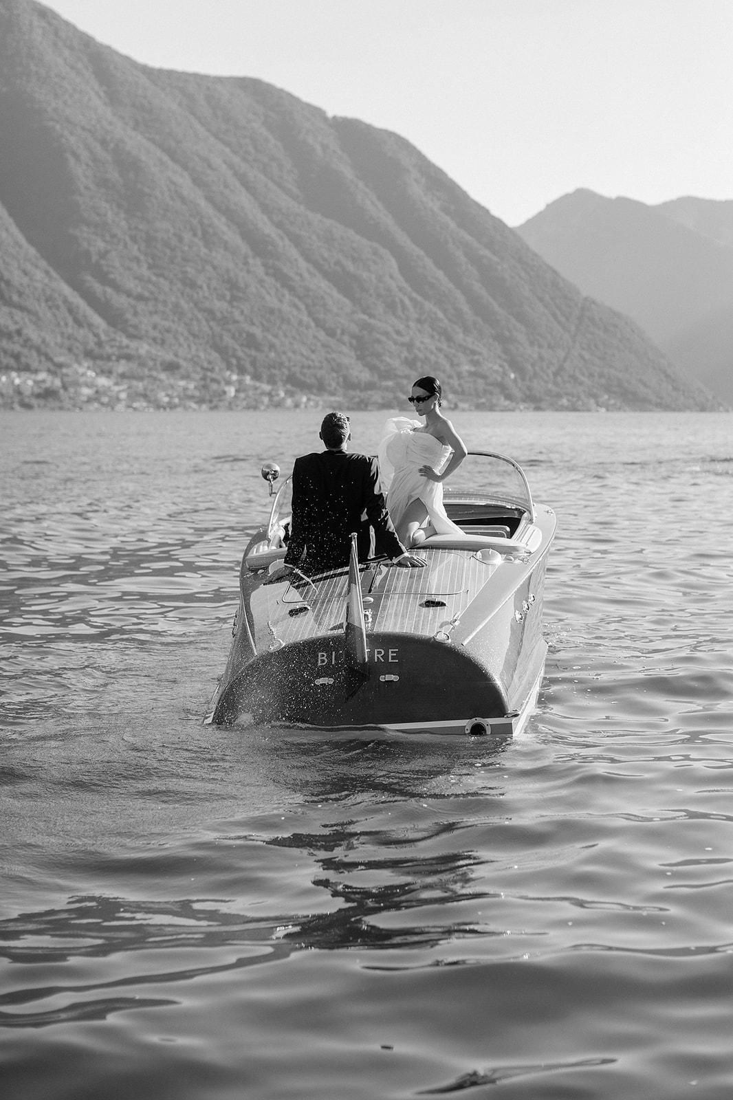 Lake Como luxury boat wedding editorial for photographers, videographers and content creators
