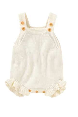 Cake smash outfits for girls. Newborn and family photographer. Hills District. Sydney