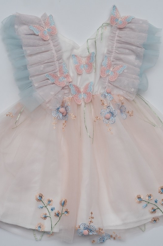 Cake smash outfits for girls. Newborn and family photographer. Hills District. Sydney