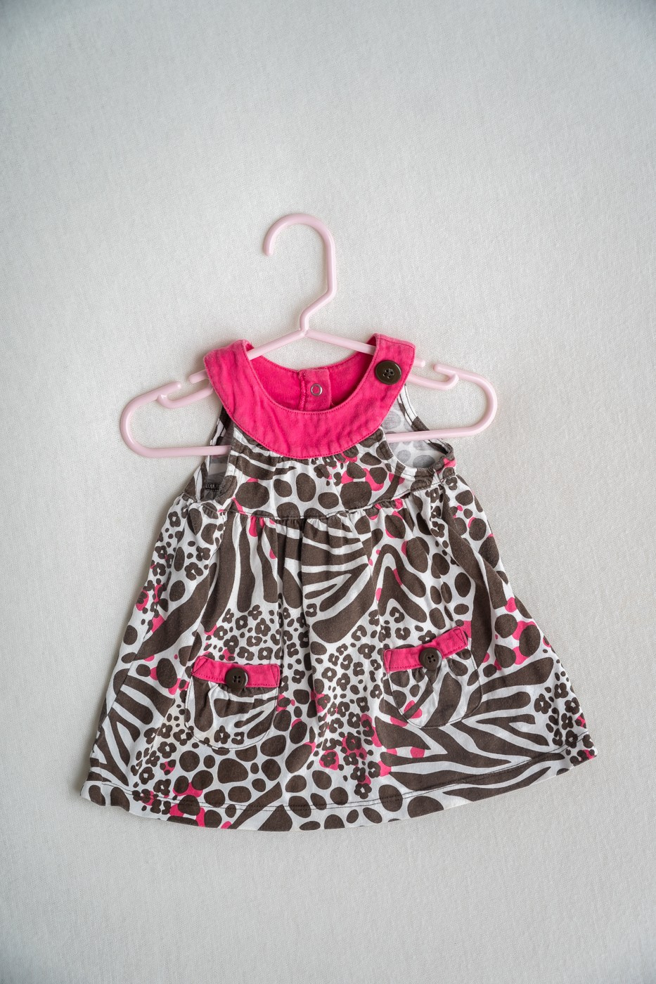 Cake smash outfits for girls. Newborn and family photographer. Hills District. Sydney