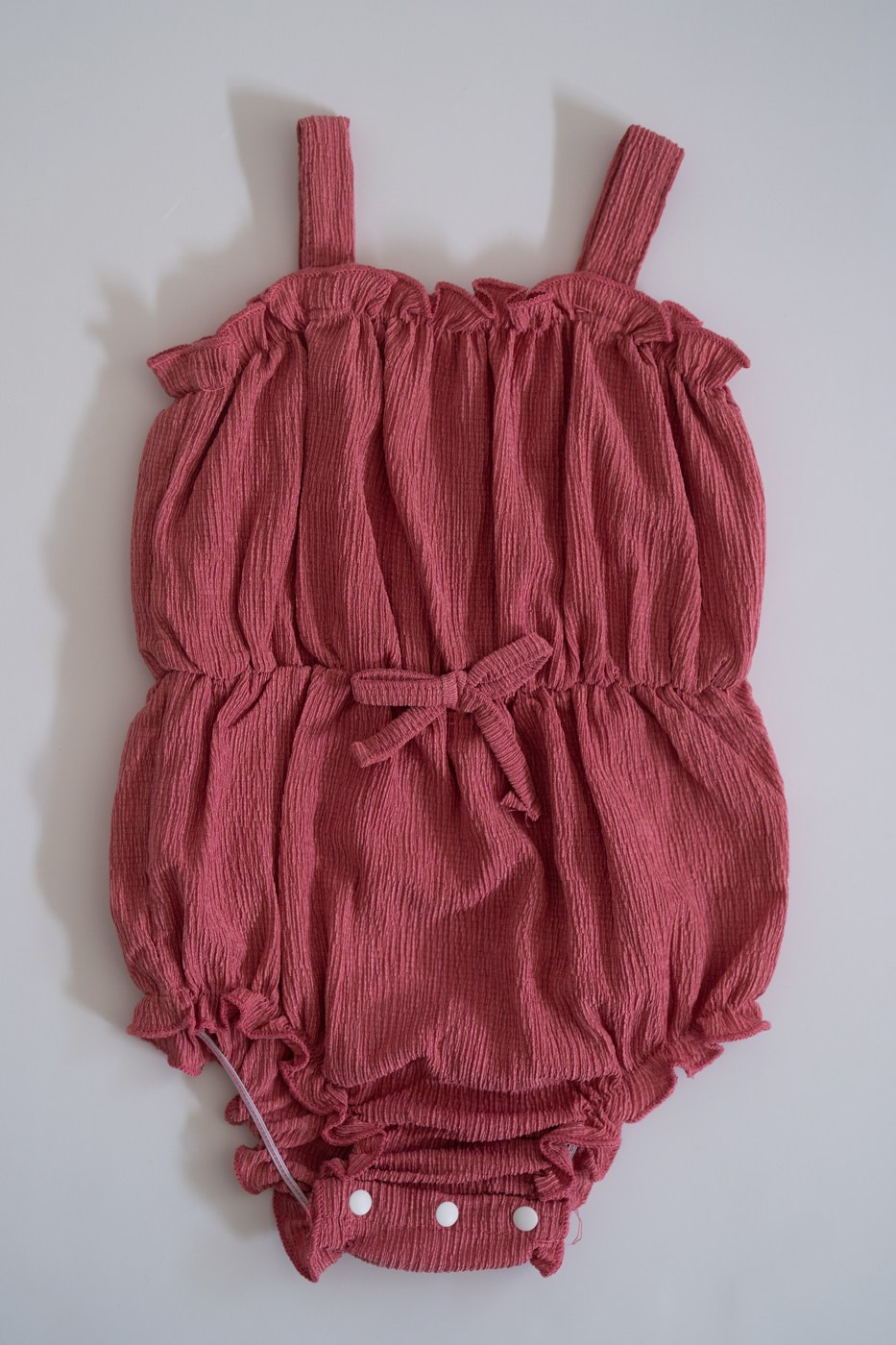 Cake smash outfits for girls. Newborn and family photographer. Hills District. Sydney