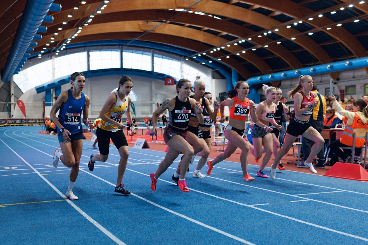 Соревнования по легкой атлетике новокузнецк. Легкая атлетика женщины. Итоги соревнования по легкой атлетике. Спортивные мероприятия. Итоги соревнования по легкой атлетике.