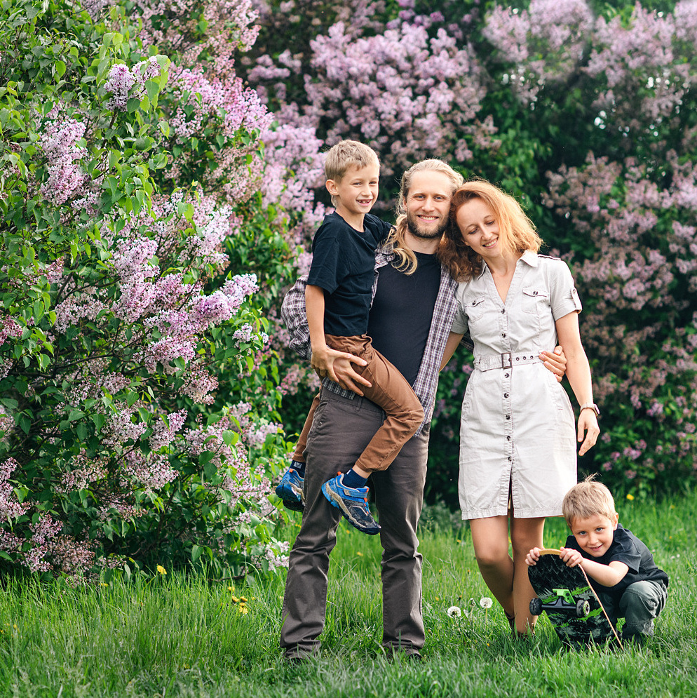 Весенняя фотосессия в Праге. Family and wedding photographer in Prague Natalia Fedori