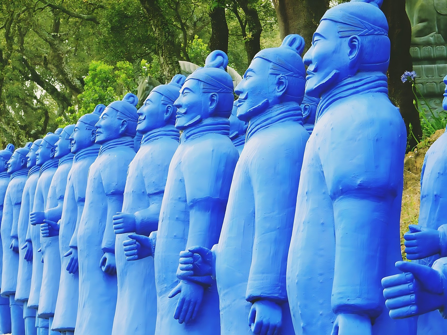 Экскурсия с гидом-фотографом в Будда-Сад и замок Обидуш. Экскурсии по Португалии с гидом-фотографом на автомобиле и пешком